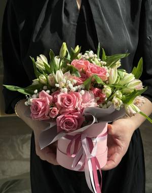 Petals of happiness - flowers delivery Dubai