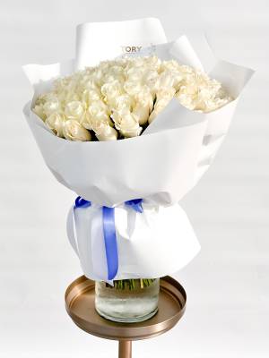 Bouquet of 81 white roses - flowers delivery Dubai