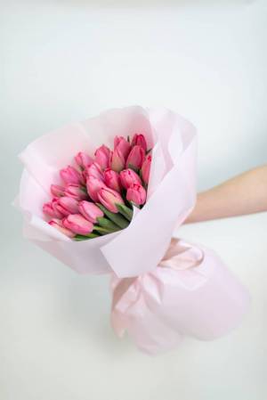 Букет 25 розовых тюльпанов - flowers delivery Dubai