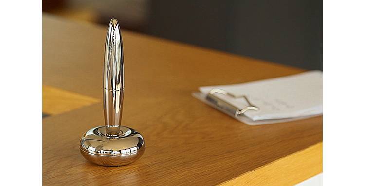 Pen with Magnetic Holder Lucy