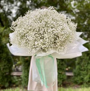 Cloud in Hands - flowers delivery Dubai