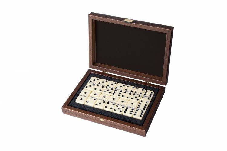 Domino in a wooden case, copy of dark walnut, 5.2x2.7x1cm