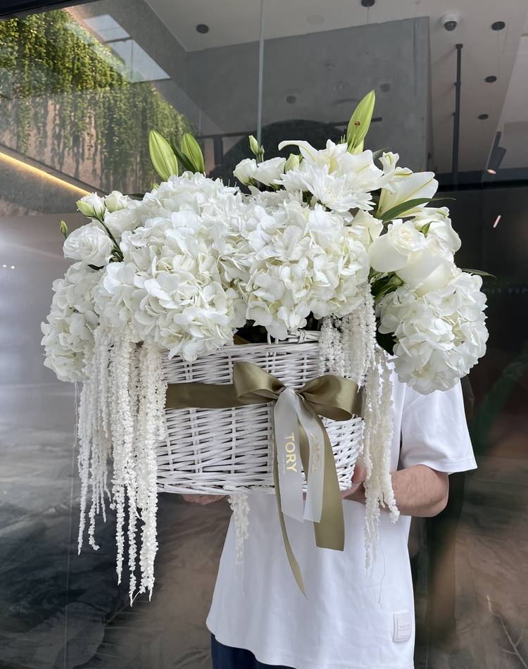 basket of flowers "Crystal Silence"