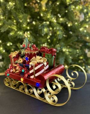 Decorated sleigh metal - flowers delivery Dubai