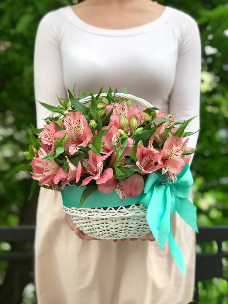 Alstroemeria in the Basket "My Beloved"