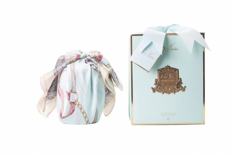 Scented CANDLE WITH SCARF - TIFFANY BLUE & GOLD - BUTTERFLY 450 g
