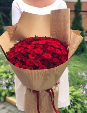 100 red roses Bouquet - flowers delivery Dubai