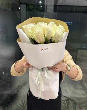 Bouquet of 15 White Roses - flowers delivery Dubai