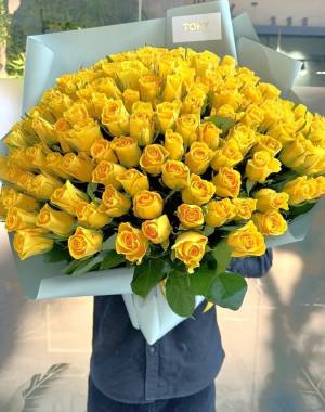 bouquet of 151 yellow roses - flowers delivery Dubai