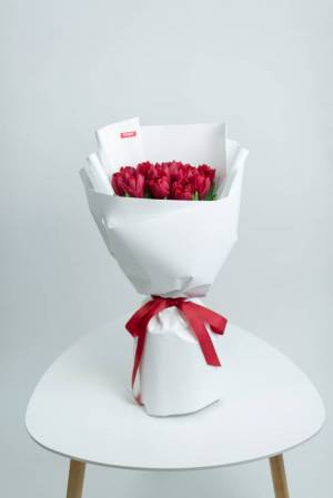 Bouquet of 15 Red  Pion Tulips - flowers delivery Dubai